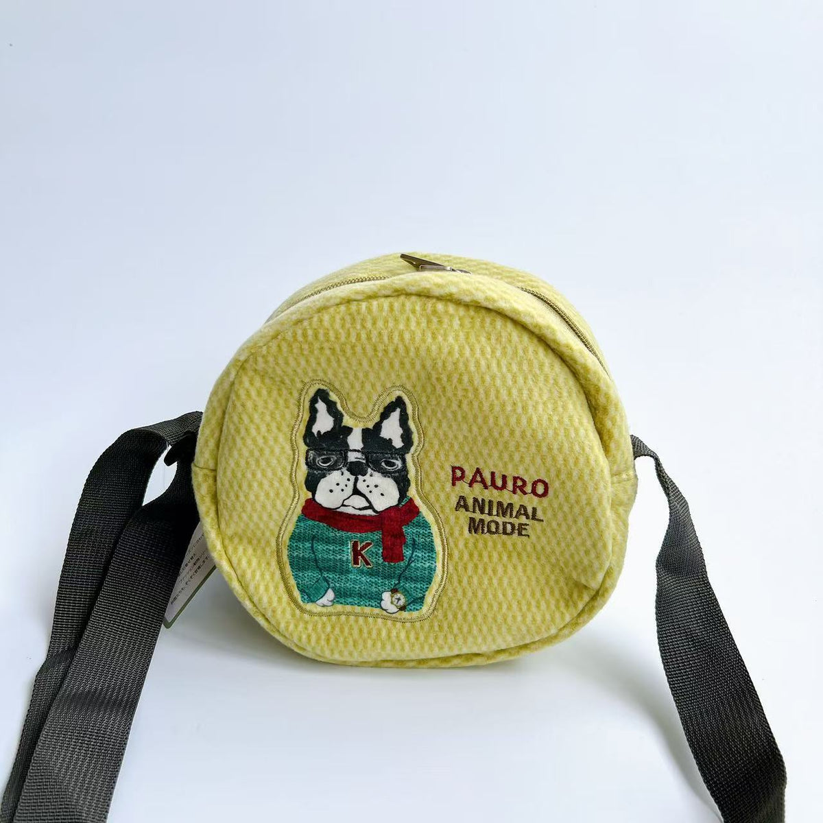 日本Kusuguru正品刺繡貓咪法鬥斜背包肩背包圓形手機包可愛417|保羅黃8648-1