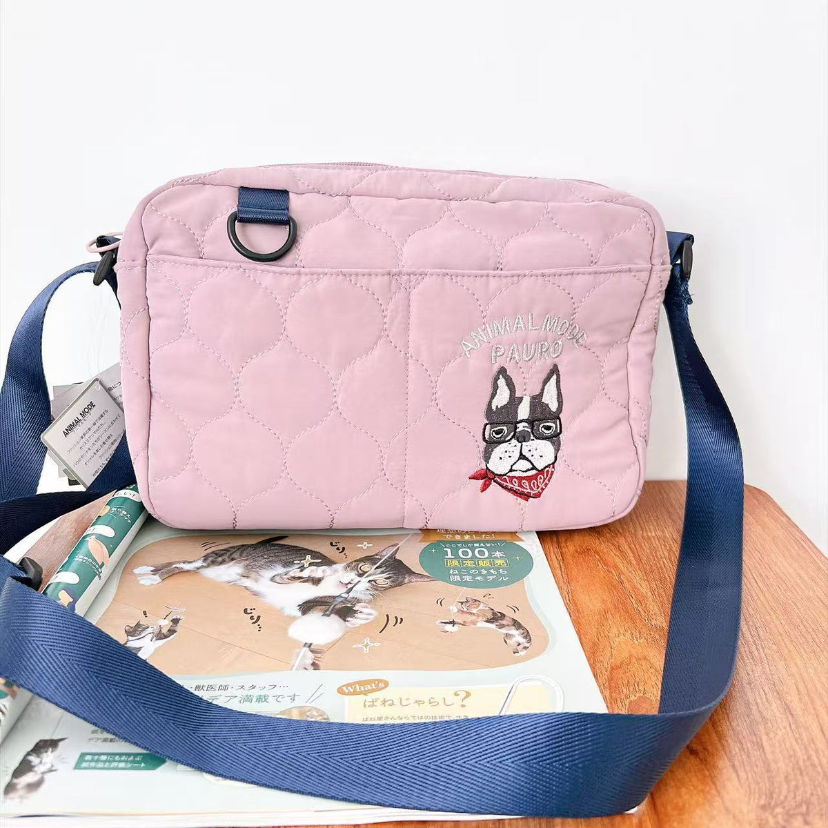 日本Kusuguru正品刺繡保羅法鬥絎縫斜背包肩背包手機包逛街623|保羅粉色9693-1