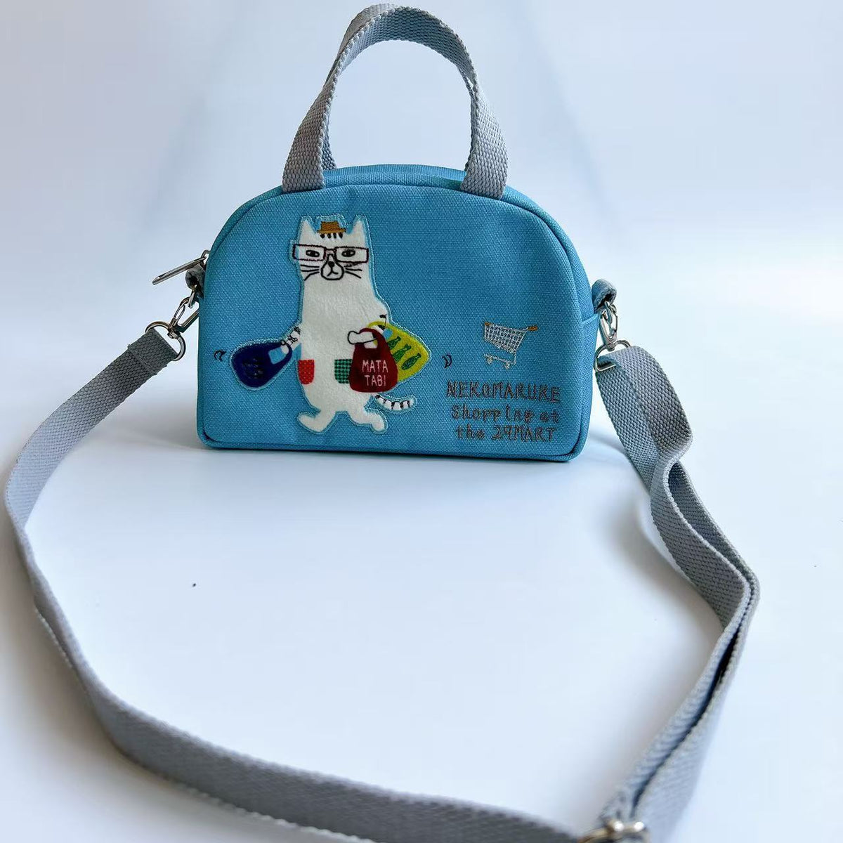 日本Kusuguru正品刺繡貓咪法鬥斜背包肩背包手提包手提包手機包|眼鏡貓藍色9409-6