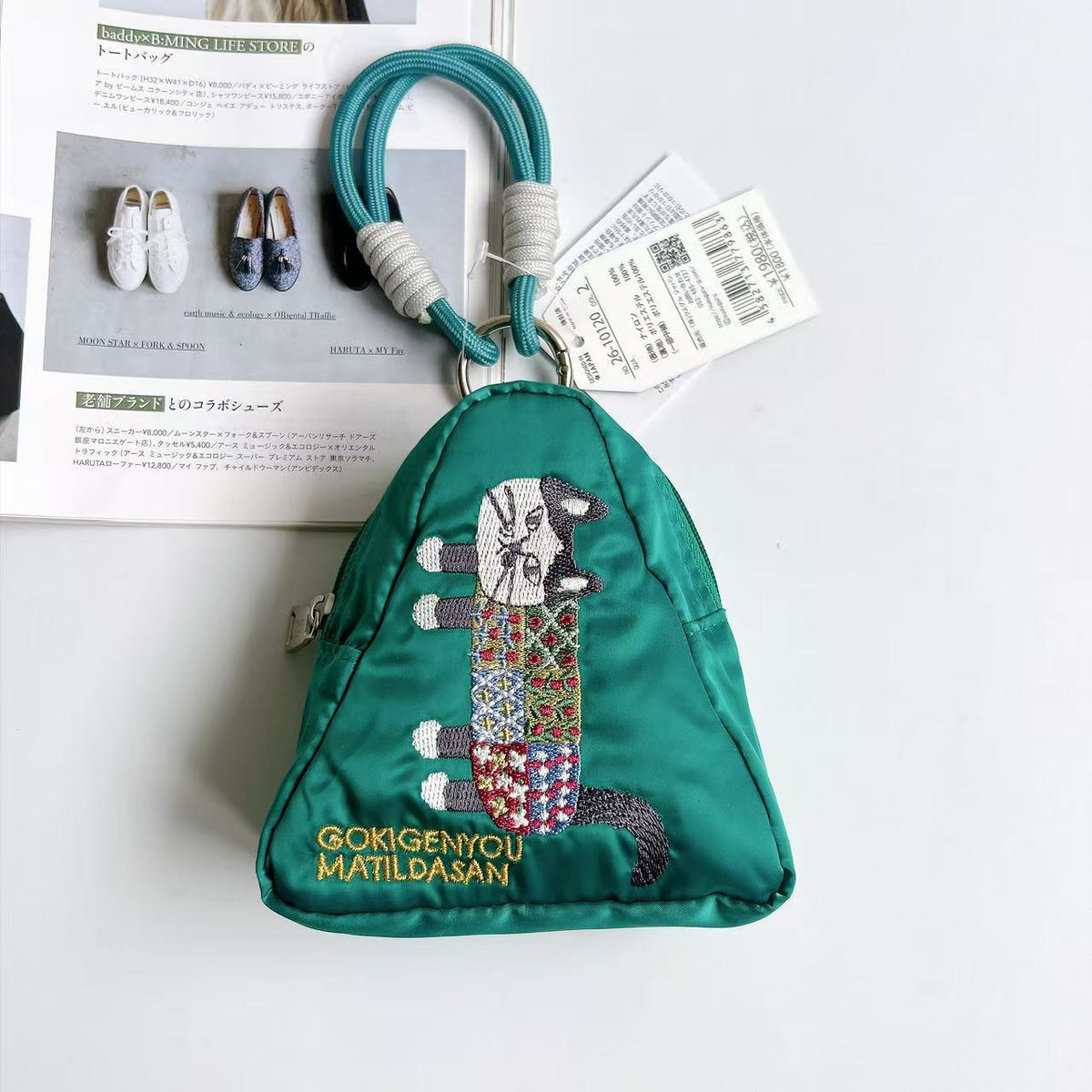 日本Kusuguru正品重工刺繡貓咪法鬥蜜豆零錢包掛飾收納包布藝卡通|爬貓綠三角10120-2