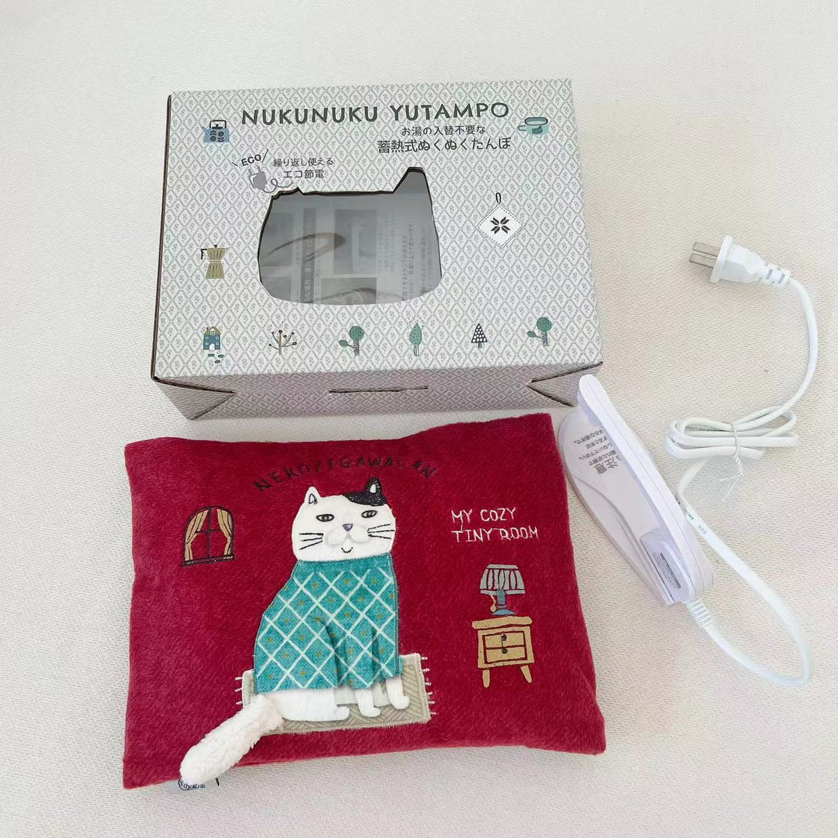 日本Kusuguru刺繡胖貓刷毛電熱管充電暖手器敷肚子暖水袋214|紅色7630-2 (220v電壓)