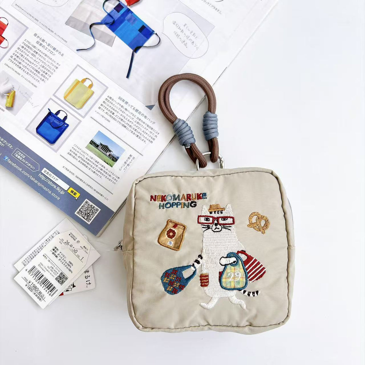 日本Kusuguru正品重工刺繡貓咪法鬥蜜豆零錢包掛飾收納包布藝卡通|眼鏡貓米灰方形9450