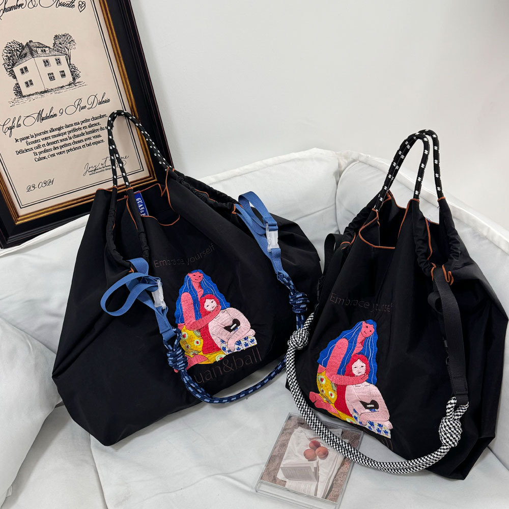 Ball&Chain 系列包款｜HT-113 黑色擁抱自己 中號
