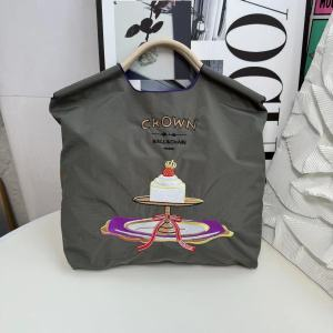 Ball&Chain 系列包款｜HT-183 深灰色皇冠蛋糕 中號