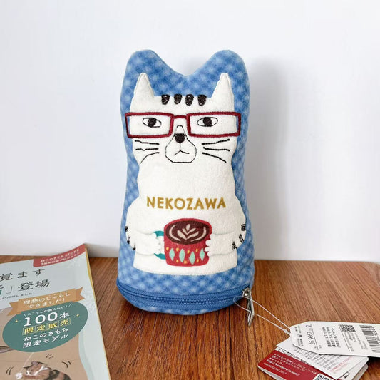 Kusuguru正品刺繡眼鏡貓零錢包筆袋公仔擺飾卡通布藝刷毛621｜眼鏡貓藍9667-2