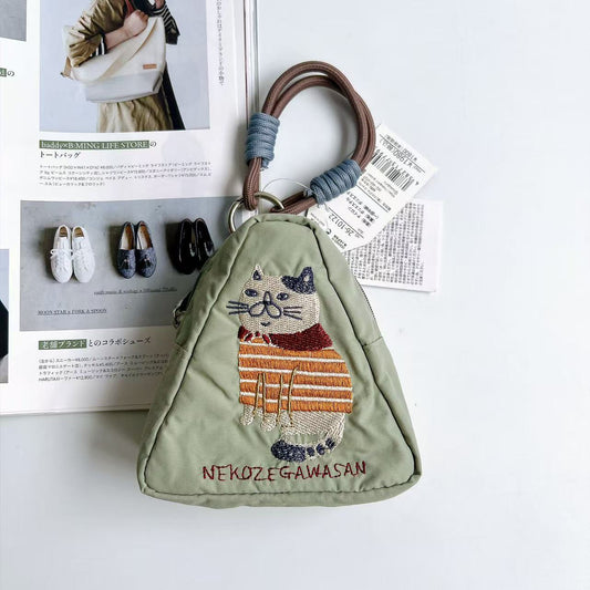 日本Kusuguru正品重工刺繡貓咪法鬥蜜豆零錢包掛飾收納包布藝卡通｜胖貓淺綠三角10122-2