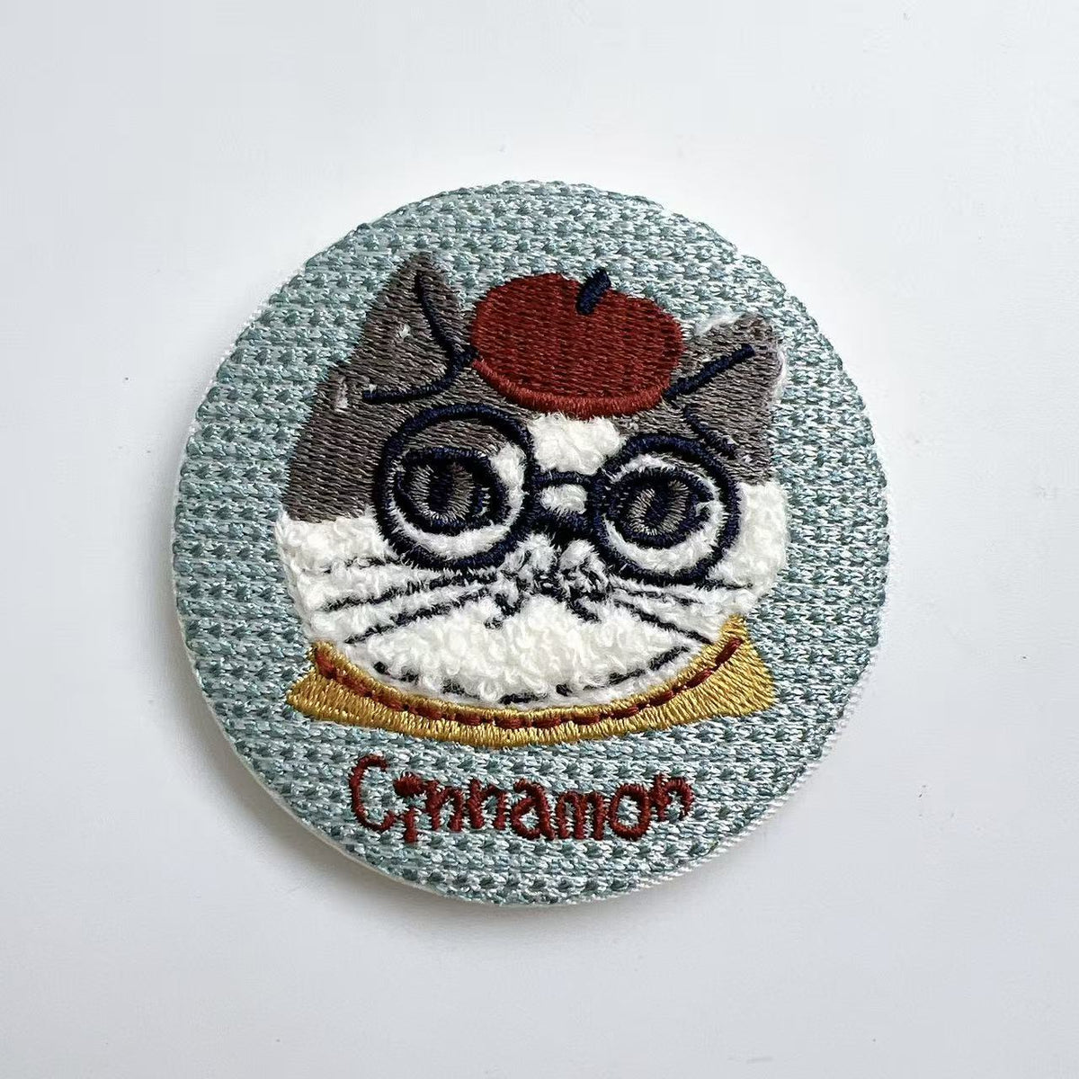 日本Kusuguru重工刺繡貓咪法鬥冰箱貼圓形磁吸冰箱裝飾可愛卡通｜露西9478