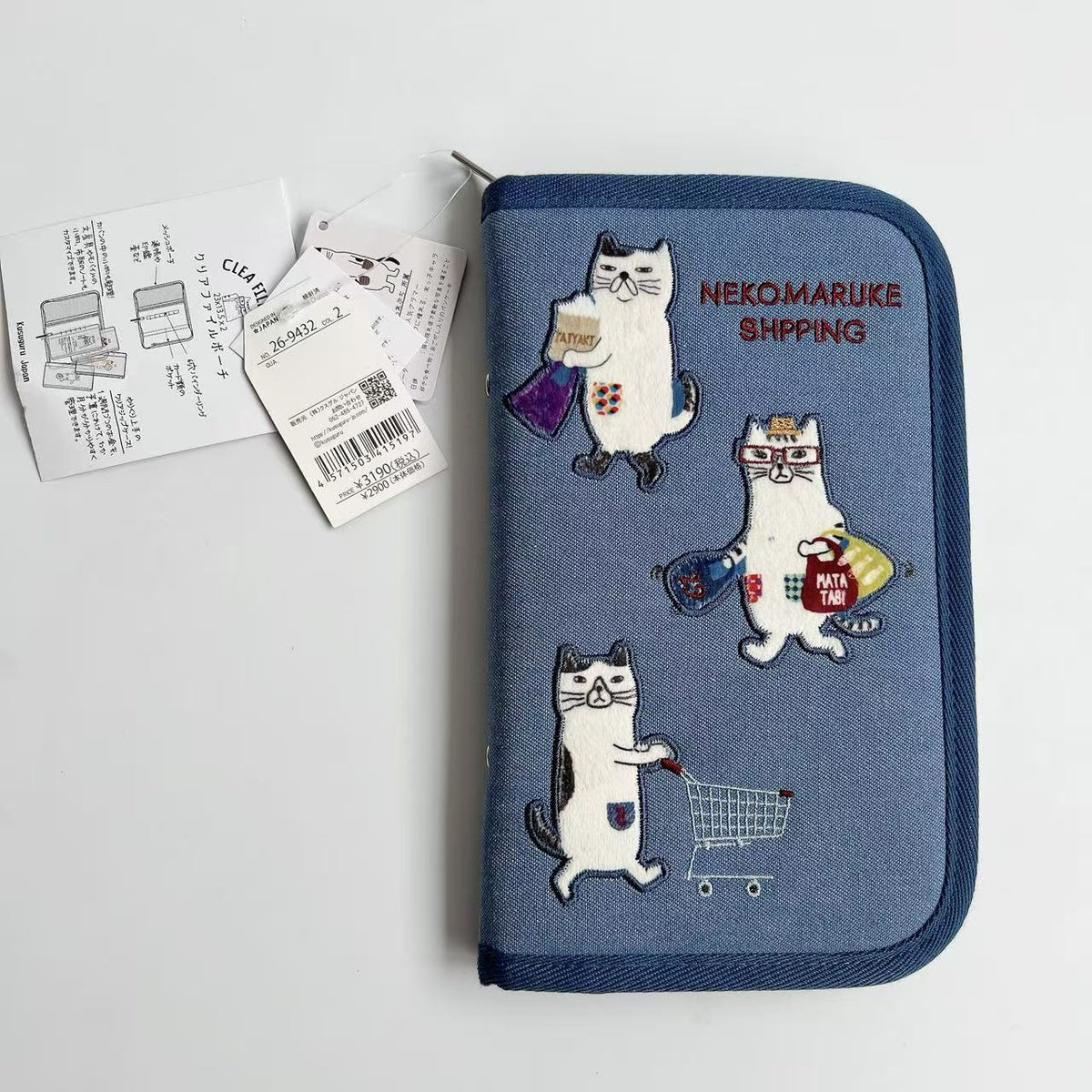 日本Kusuguru正品刺繡貓咪法鬥手帳本手機包護照包單據收納活頁88｜眼鏡貓藍9432-2