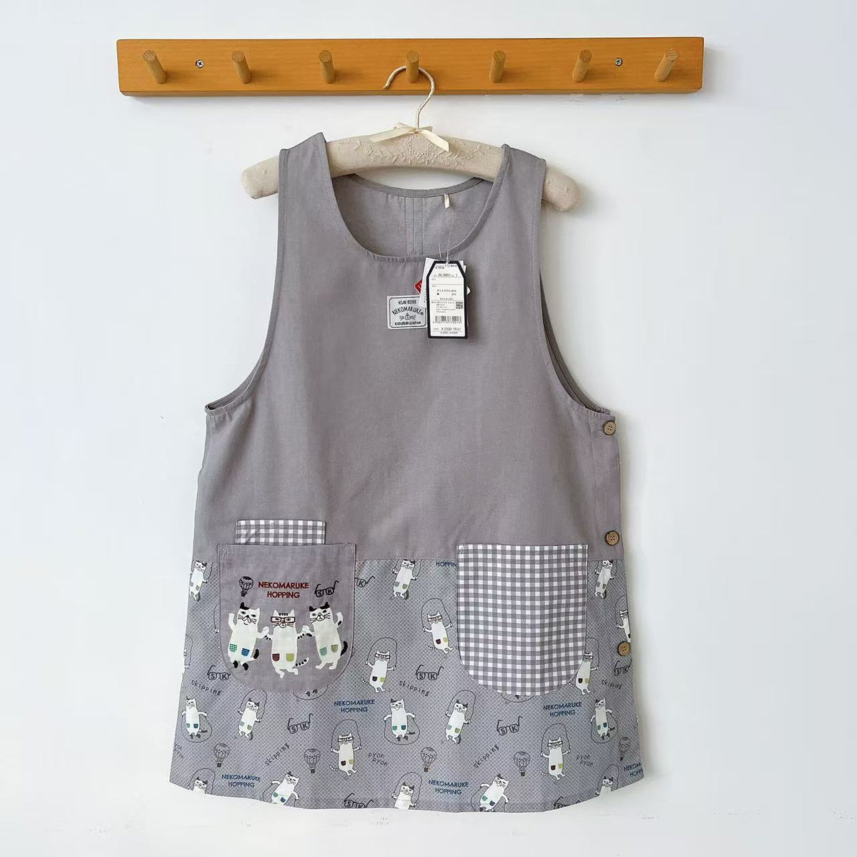 日本Kusuguru正品刺繡貓咪圍裙帆布家務防油防污花藝烘焙卡通500｜眼鏡貓灰9001-1