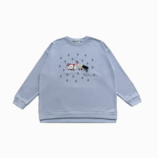 日本Kusuguru正品刺繡貓咪狗子大學T圓領休閒毛圈長袖寬鬆415432｜爬貓淡紫色8632-2／單一尺寸