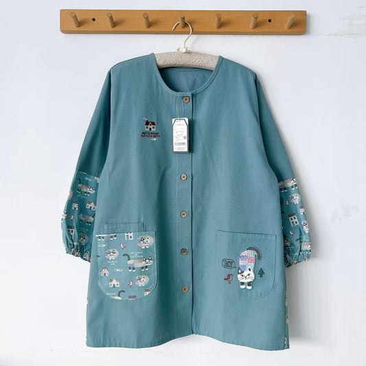 Kusuguru正品刺繡爬貓圍裙家務防油防污花藝烘焙反穿服卡通601｜爬貓湖藍色9447-2