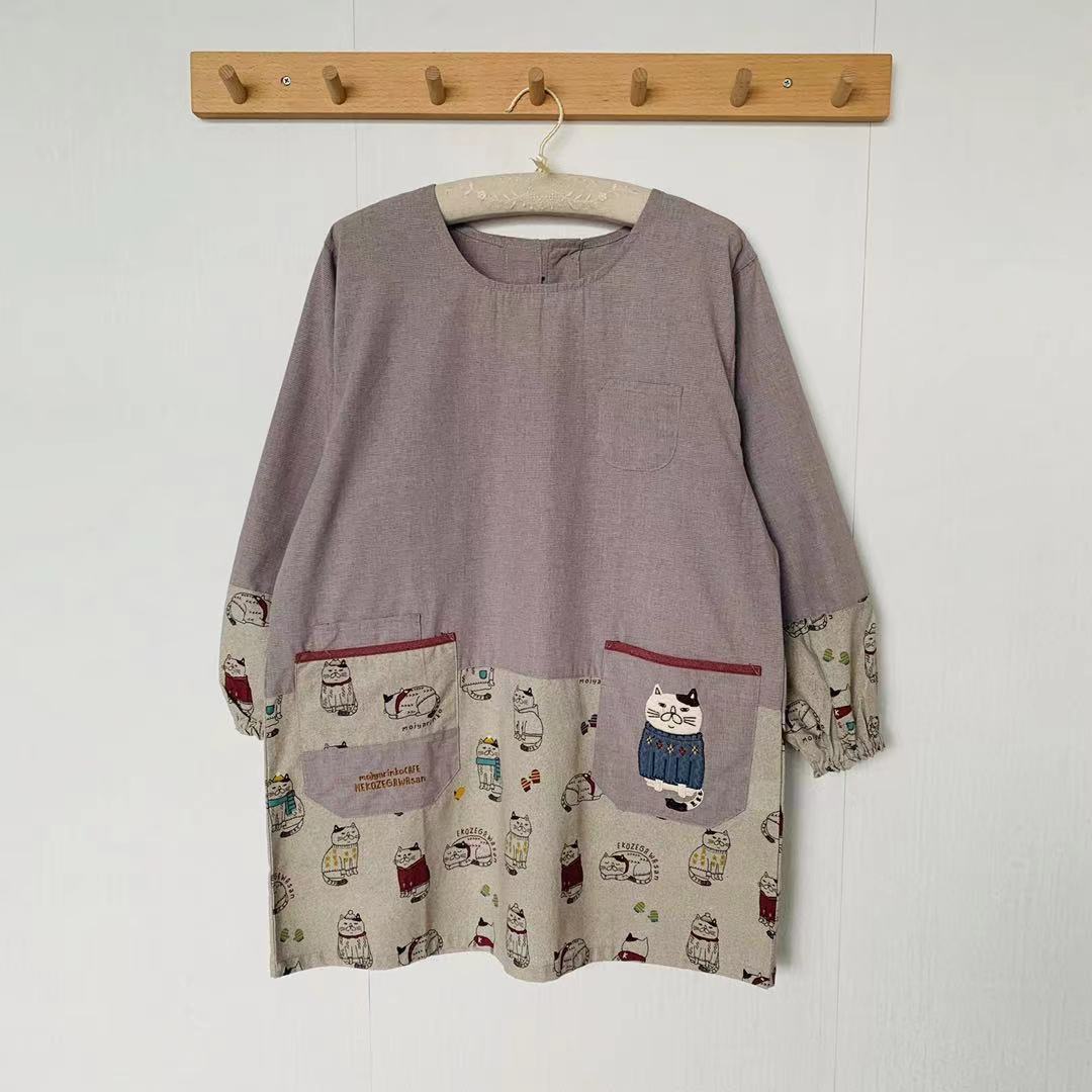 日本新款刺繡爬貓居家圍裙防油防污防汙罩衫反穿烘焙花藝有袖862｜灰色3041-1