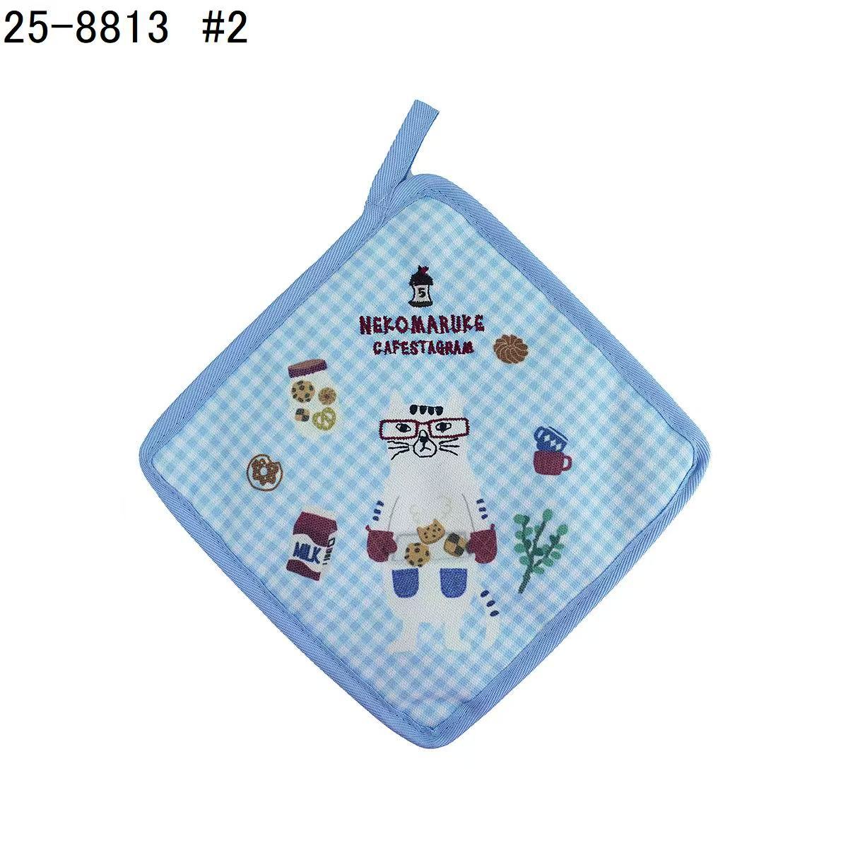日本Kusuguru正品刺繡貓咪狗子隔熱墊防燙墊餐墊盤墊鍋墊掛式438｜眼鏡貓藍色8813-2