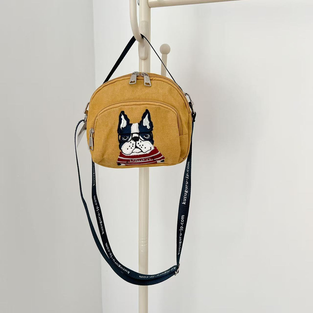 日本Kusuguru正品刺繡貓咪法鬥小型斜背包手提包手提包肩背包｜保羅黃色8812-1