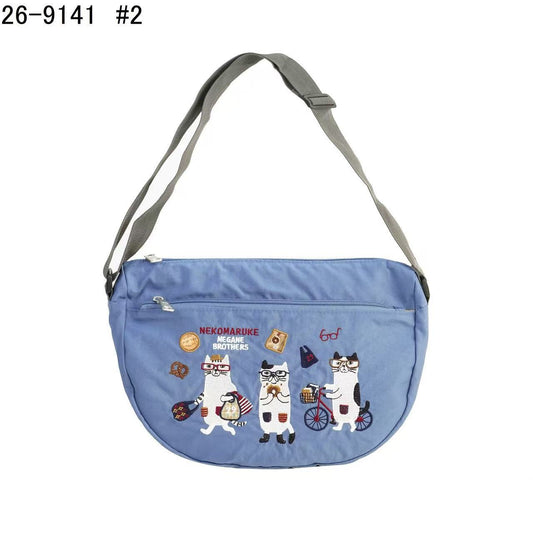 日本Kusuguru正品重工刺繡貓咪法鬥斜背包月亮包腋下包肩背包509｜眼鏡貓藍9141-2