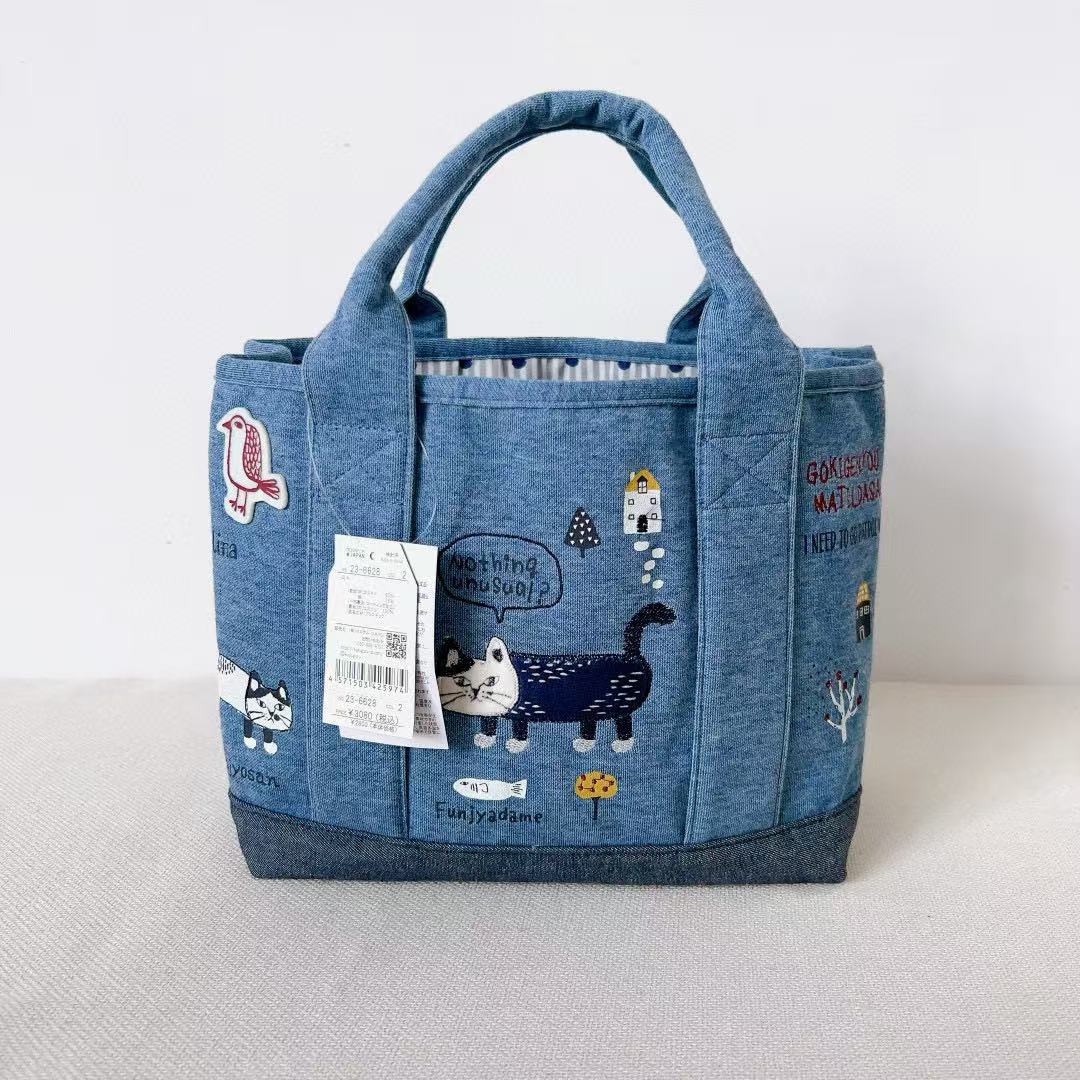 日本Kusuguru正品刺繡爬貓手提包托特包手提包健康布布藝隔層969｜藍色爬貓6628-2