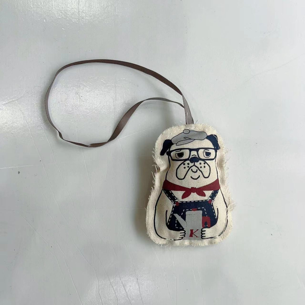 日本kusuguru布藝棉麻填充綿可愛布藝小吊飾皮革 配飾｜法鬥犬