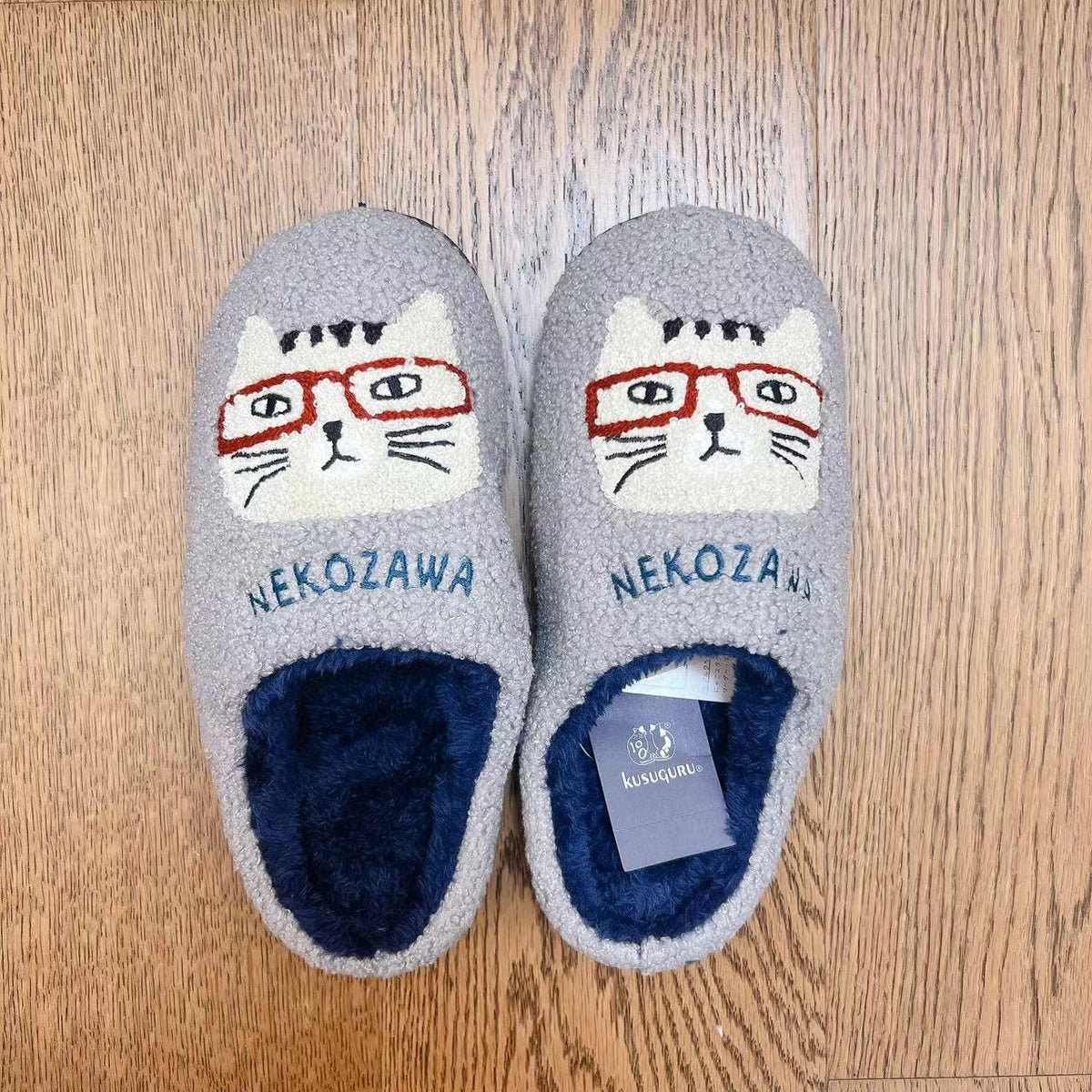 日本kusuguru刺繡提花貓咪拖鞋羊絨顆粒地板拖防滑居家保暖鞋保暖208｜眼鏡貓灰7590-1／單一尺寸