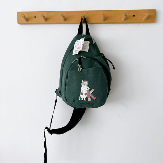 Kusuguru正品刺繡眼鏡貓胸包斜背包旅行背包方便攜帶休閒布藝肩背包600｜眼鏡貓墨藍9613-2