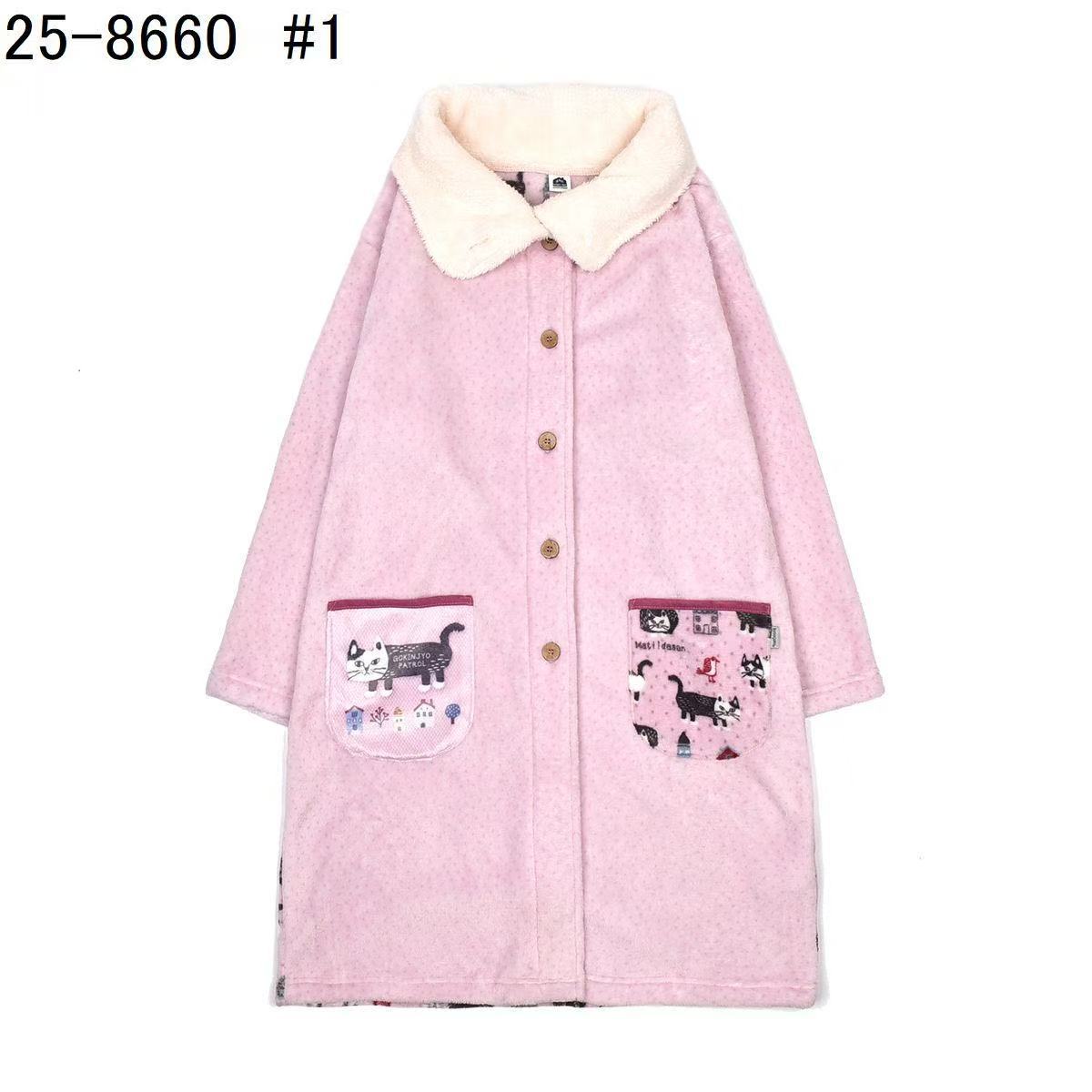 日本Kusuguru正品貓咪印花居家服法蘭絨睡衣睡袍保暖舒適浴袍419｜爬貓粉色8660-1／單一尺寸