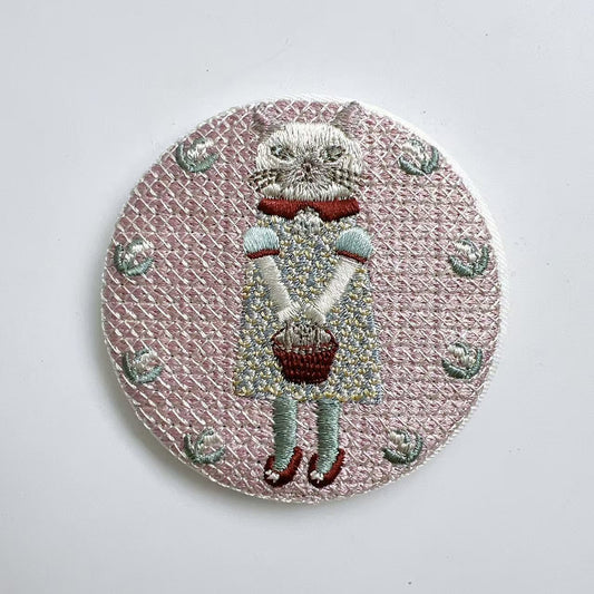 日本Kusuguru重工刺繡貓咪法鬥冰箱貼圓形磁吸冰箱裝飾可愛卡通｜蜜豆裙子貓9481