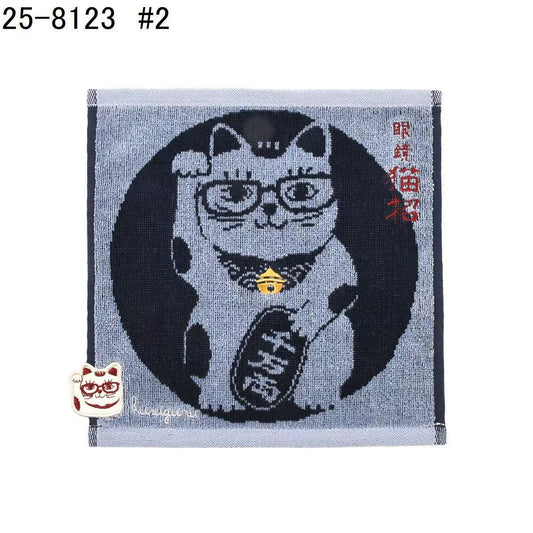 日本Kusuguru刺繡貓咪法鬥小方巾中巾純棉毛巾擦臉巾吸汗315｜招財貓小方巾藍8123-2／25 × 25 cm