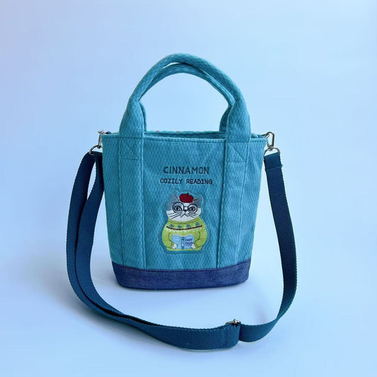 日本Kusuguru正品刺繡貓咪法鬥肩背包斜背包手提包手提包通勤417｜露西貓咪藍8650-2