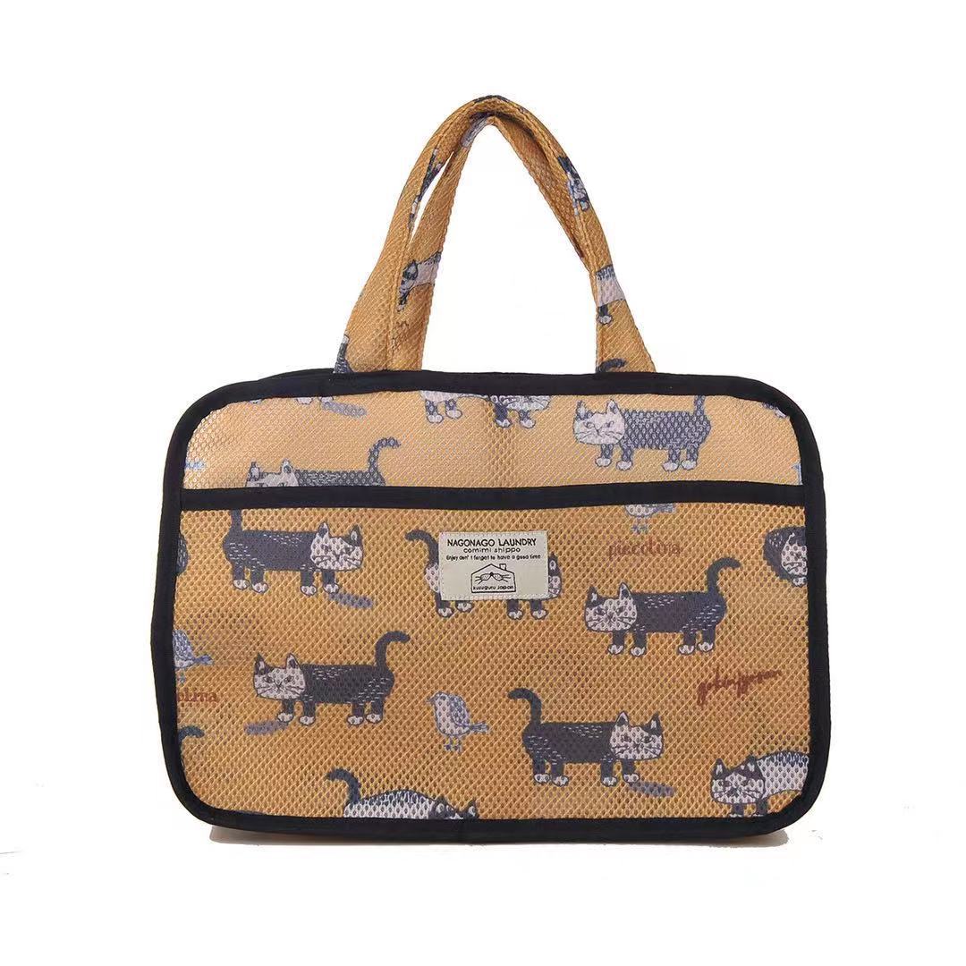 日本新款三明治內貼膜包健身洗浴溫泉隨身物品包飯盒包手提包869｜爬貓黃色小型2236-1