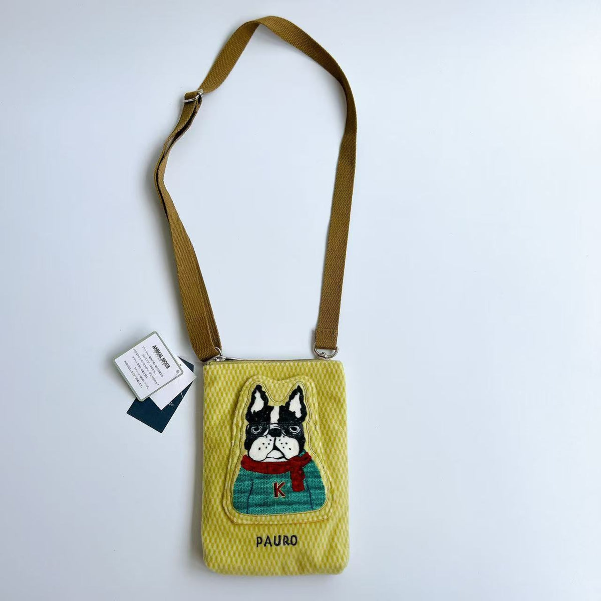 日本Kusuguru正品刺繡法鬥貓咪手機包斜背包肩背包耳機傳輸線417｜保羅黃8647-1