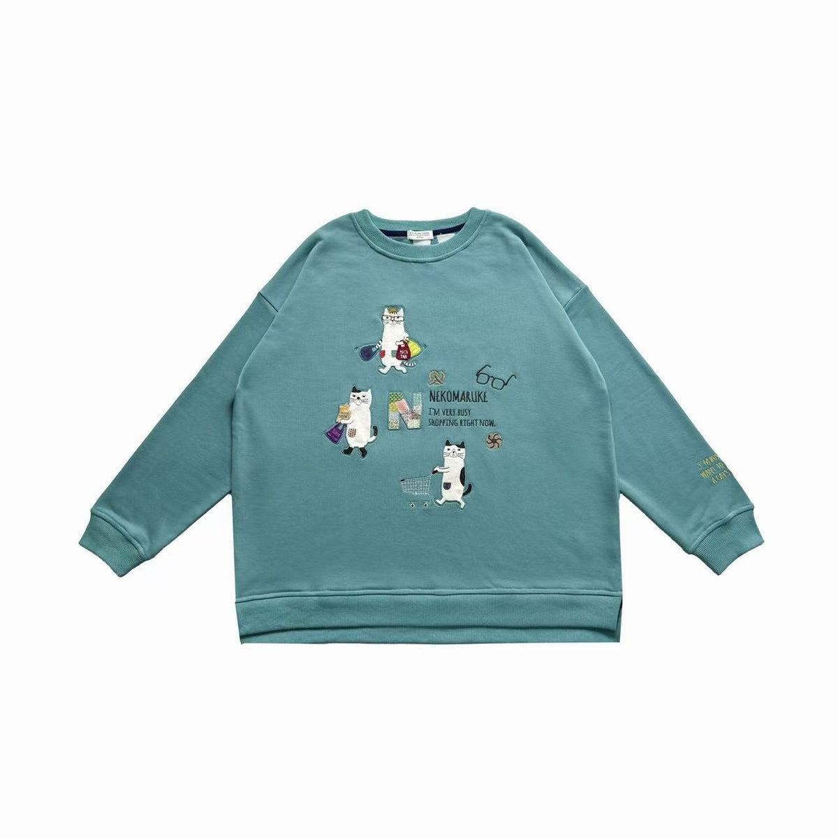 日本Kusuguru正品刺繡貓咪狗子大學T圓領休閒毛圈長袖寬鬆415432｜眼鏡貓孔雀綠8631-2／單一尺寸