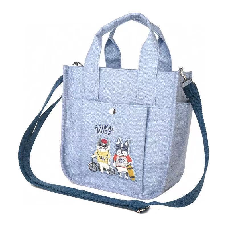 日本Kusuguru正品刺繡貓咪法鬥斜背包肩背包手提包手提包帆布302｜露西保羅藍色8040-2